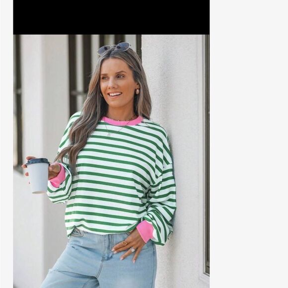 Oversized crew neck Green and White Sweatshirt with Pink Accents- NWOT size S - Picture 11 of 15